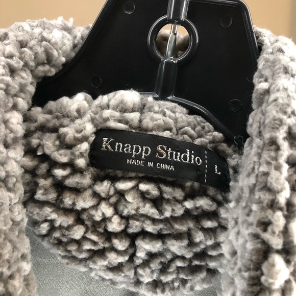 Woman’s Jacket - Picture 4 of 5